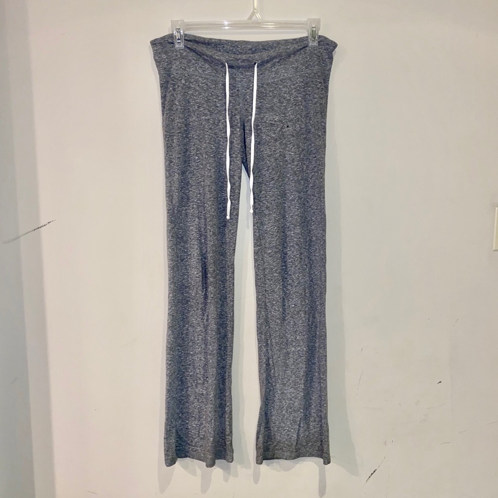 Gray yoga pants